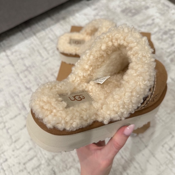 New ugg size us 6 - Picture 4 of 6